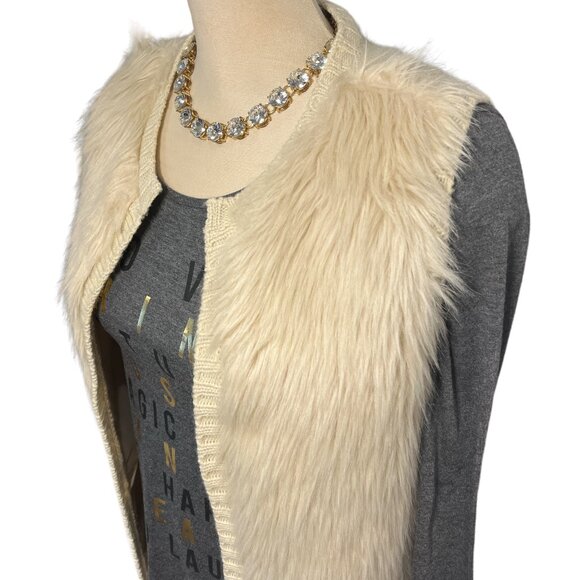 EYESHADOW Faux Fur Vest Size Medium Knit with Faux Fur Front Panels - Picture 3 of 10